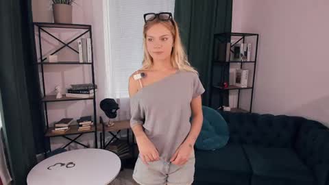Alice WOW online show from 05.22.26