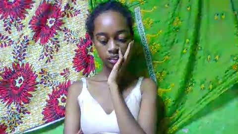 Snapshot of angeline221173 chatting on 05.04.26 angeline221173 online show from 05.04.26