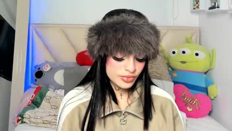 Snapshot of angeline__smith chatting on 03.06.25 Angeline Smith online show from 03.06.25