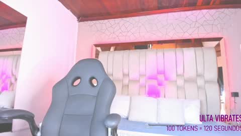 Snapshot of angelineheet chatting on 01.08.25 Angeline Heet online show from 01.08.25