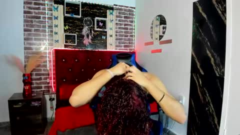 Snapshot of angelitasexxxhot chatting on 09.12.25 Angelitasexxxhot online show from 09.12.25