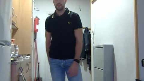 Snapshot of angell102890 chatting on 10.01.25 angell102890 online show from 10.01.25