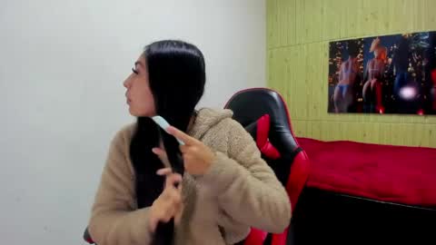 Snapshot of angell_cooper8 chatting on 05.23.26 Angell cooper8 online show from 05.23.26