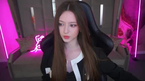 Snapshot of angellblush chatting on 09.11.25 AngelBlush online show from 09.11.25
