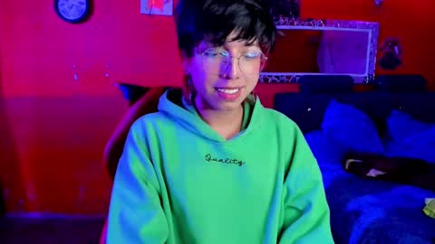 Snapshot of angellonfire chatting on 03.10.25 Angel  online show from 03.10.25