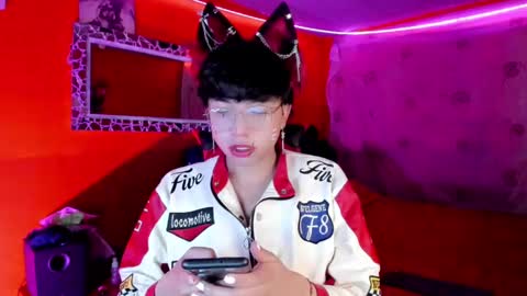 Snapshot of angellonfire chatting on 10.12.25 Angel  online show from 10.12.25