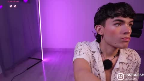 Angelo I work from home this is my room  online show from 03.05.26