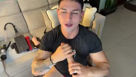 Angelo Ferro online show from 07.03.26
