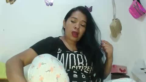 Snapshot of angelsexylatina chatting on 04.28.26 rebeca online show from 04.28.26