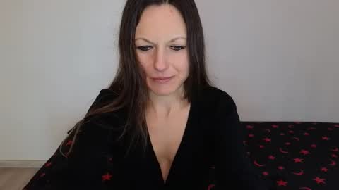 Giulia online show from 02.04.26