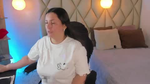 ANGIE online show from 04.12.26