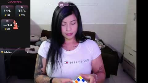 Snapshot of angelswhithe chatting on 01.22.25 angels online show from 01.22.25