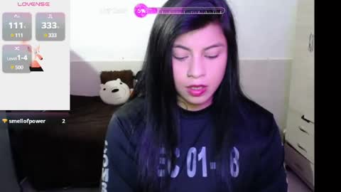 Snapshot of angelswhithe chatting on 01.28.25 angels online show from 01.28.25