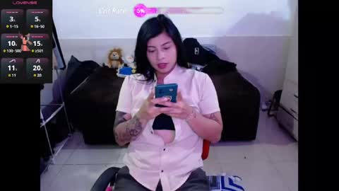 Snapshot of angelswhithe chatting on 03.08.25 angels online show from 03.08.25