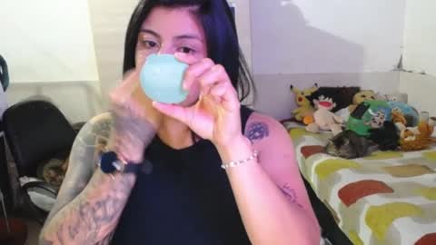 Snapshot of angelswhithe chatting on 09.26.25 angels online show from 09.26.25