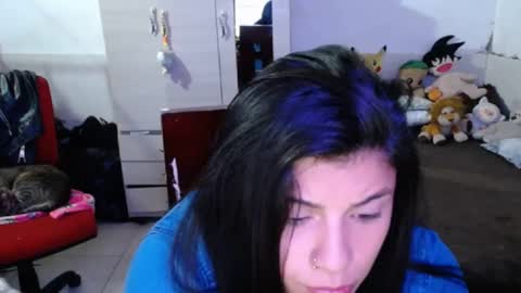 Snapshot of angelswhithe chatting on 11.04.25 angels online show from 11.04.25