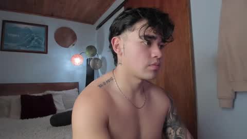 Snapshot of angelx_fox chatting on 03.01.25 Angel Fox online show from 03.01.25