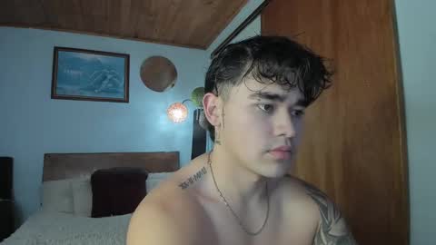 Snapshot of angelx_fox chatting on 03.05.25 Angel Fox online show from 03.05.25