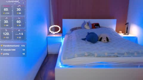 angie_faee online show from 12.17.24