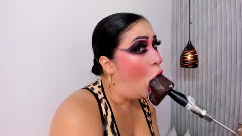 A N G I E.  online show from 04.01.26