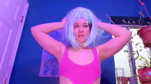 Snapshot of angiewakamatsu chatting on 04.09.26 Lodestar online show from 04.09.26