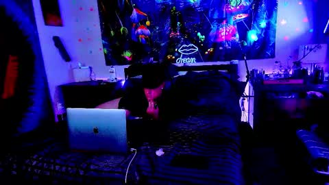 Anglz017 online show from 10.05.25