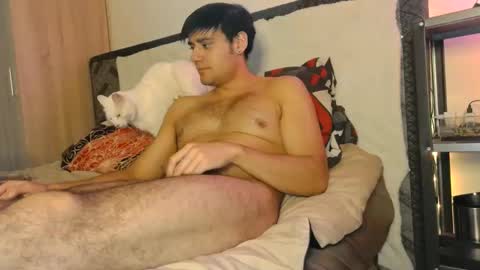 Snapshot of angrydeimos chatting on 02.18.25 Deimos online show from 02.18.25