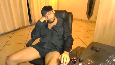 Snapshot of angrydeimos chatting on 10.12.25 Deimos online show from 10.12.25