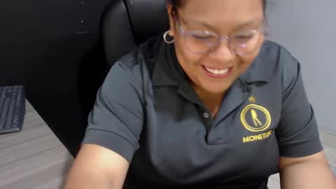 Snapshot of angy_ro12 chatting on 09.27.25 angy online show from 09.27.25