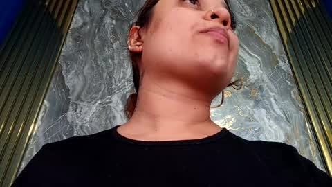 anie__saenz online show from 06.18.26