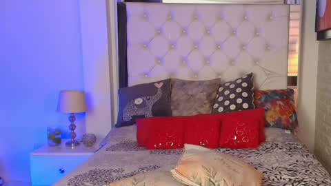 laura  online show from 01.26.25