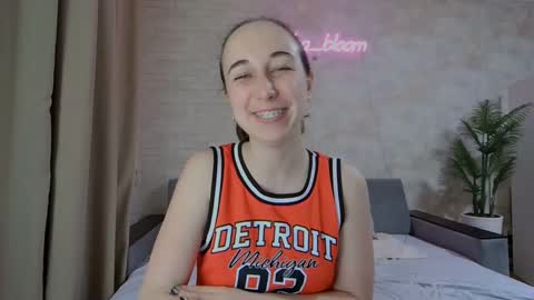 anikabloom online show from 02.13.25