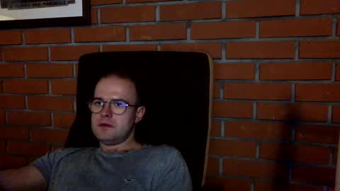 Snapshot of animal_michael chatting on 01.12.25 animal_michael online show from 01.12.25