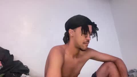 Snapshot of animeboygirls chatting on 09.15.25 Animeboygirls online show from 09.15.25