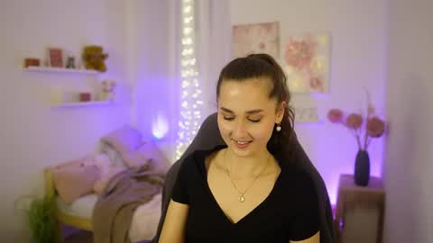 Anita Grey online show from 11.02.25