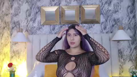 Dania Lpez online show from 06.18.26
