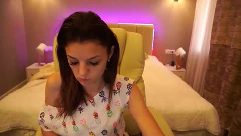 Snapshot of anitabambie chatting on 09.18.25 Anita online show from 09.18.25