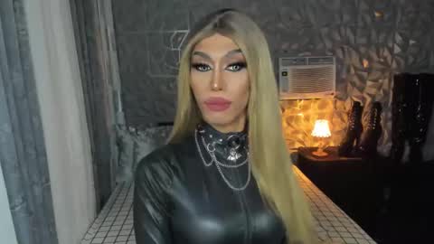 Miss Ann online show from 02.02.25