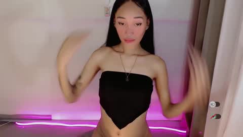 Snapshot of anitaguen chatting on 12.21.24 anita online show from 12.21.24