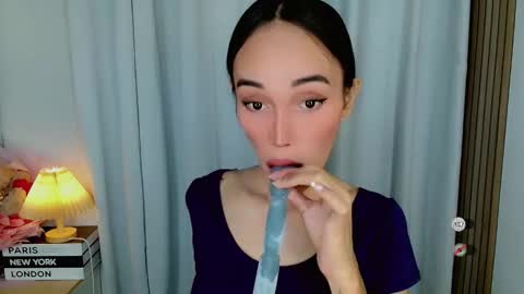 Snapshot of anitaguen chatting on 12.17.25 anita online show from 12.17.25