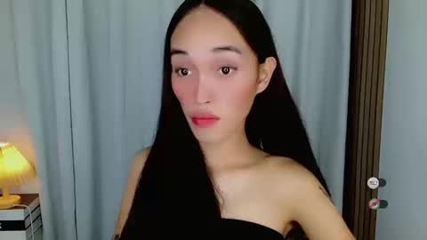 Snapshot of anitaguen chatting on 12.18.25 anita online show from 12.18.25