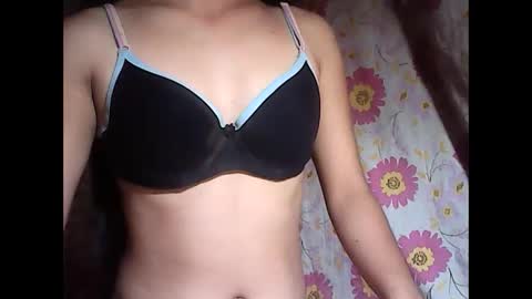 Snapshot of aniyahmii chatting on 03.14.26 aniyahmii online show from 03.14.26