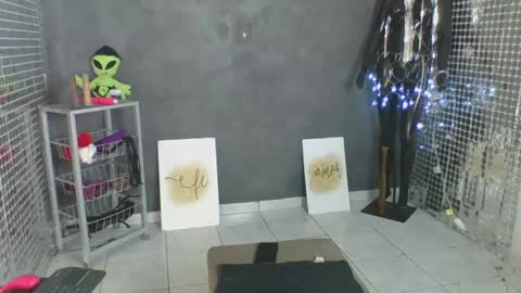 Hello My name is NaiaraPv is OPEN online show from 05.06.26