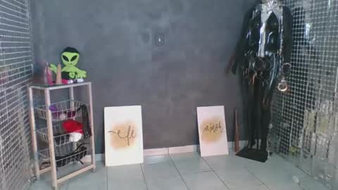 Hello My name is NaiaraPv is OPEN online show from 05.21.26