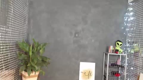 Hello My name is NaiaraPv is OPEN online show from 06.24.26