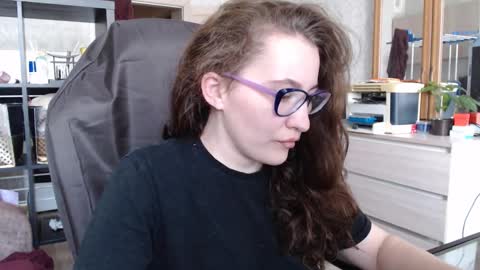 Snapshot of ankey_rayah chatting on 12.09.24 Nameless online show from 12.09.24