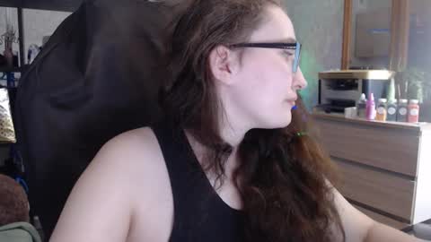 Snapshot of ankey_rayah chatting on 02.07.25 Nameless online show from 02.07.25