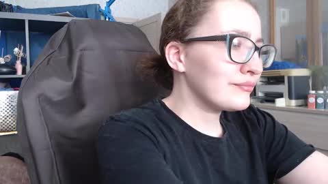 Snapshot of ankey_rayah chatting on 02.17.25 Nameless online show from 02.17.25