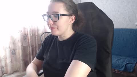 Snapshot of ankey_rayah chatting on 03.11.25 Nameless online show from 03.11.25