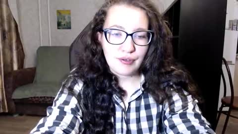 Snapshot of ankey_rayah chatting on 09.18.25 Nameless online show from 09.18.25